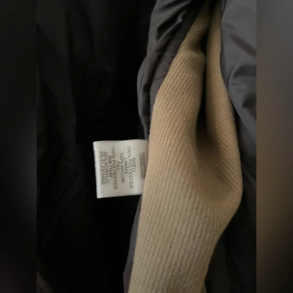 Universal Standard Women’s Puffer in Size 22-24 (Large in Universal Standard) - Picture 13 of 13